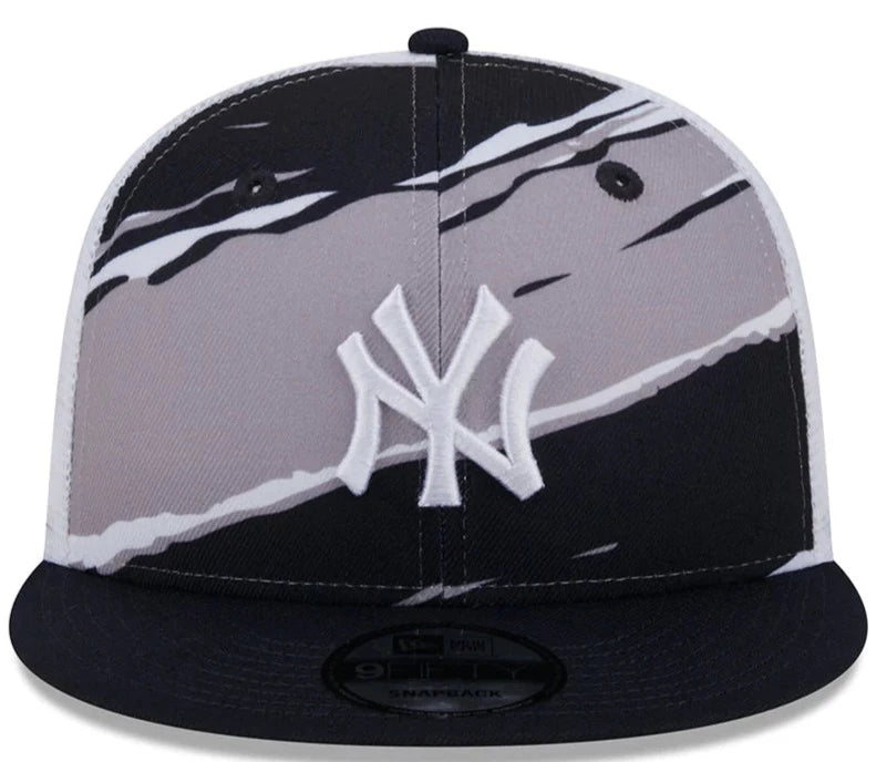 Adventure Hat-New Era Youth New York Yankees Tear Trucker 9FIFTY Snapback Hat